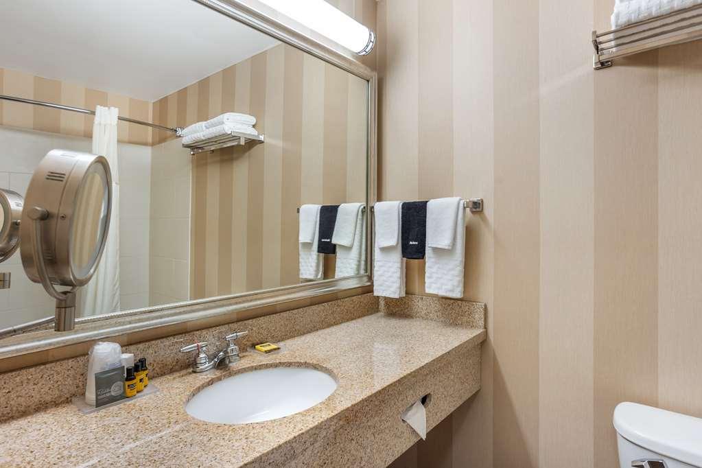 סטייט קולג' Best Western Plus University Park Inn & Suites חדר תמונה