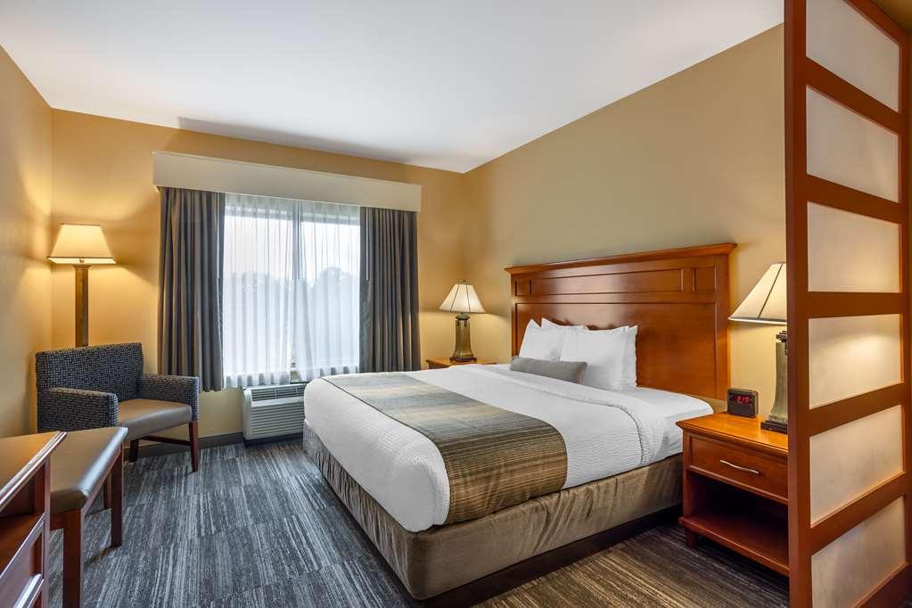 סטייט קולג' Best Western Plus University Park Inn & Suites חדר תמונה